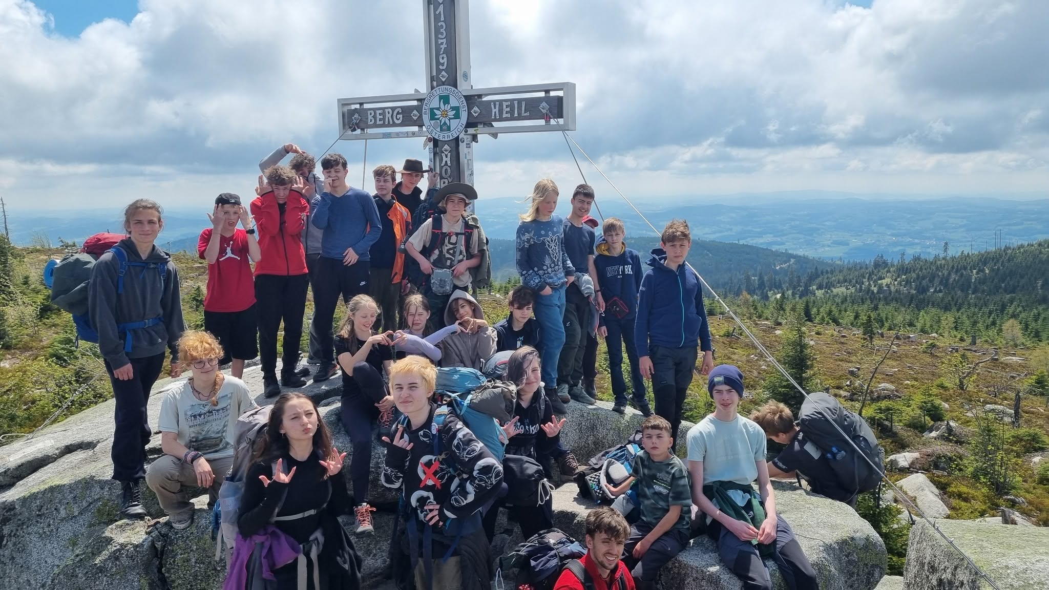 Konec kombinované výuky míří k soudu. Expediční ScioŠkola podala žalobu a chystá happening
